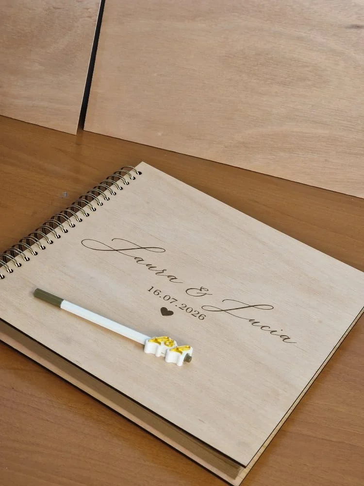 Libro de firmas de boda personalizado en madera y 3D — foto 3