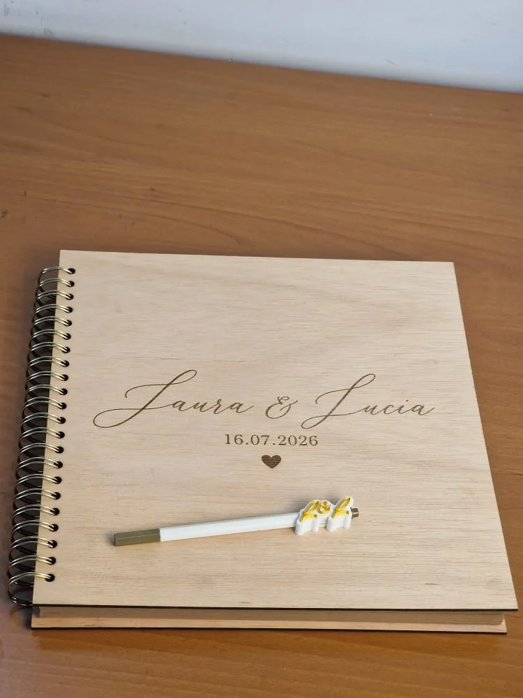 Libro de firmas de boda personalizado en madera y 3D — foto 4
